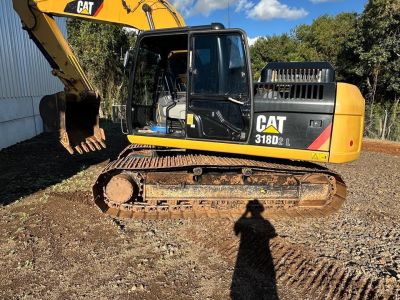 Foto Escavadeira CATERPILLAR CAT 318D2L